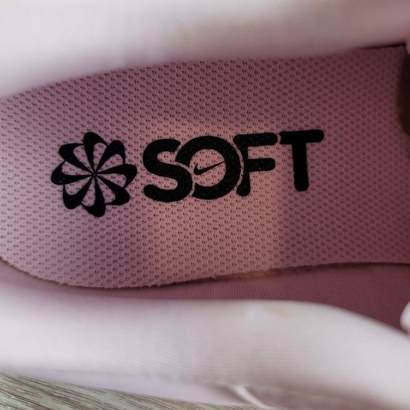 NEW Nike Runner Pink Foam Women's Size 8.5 Athletic Running Sneakers Shoes - Picture 8 of 9